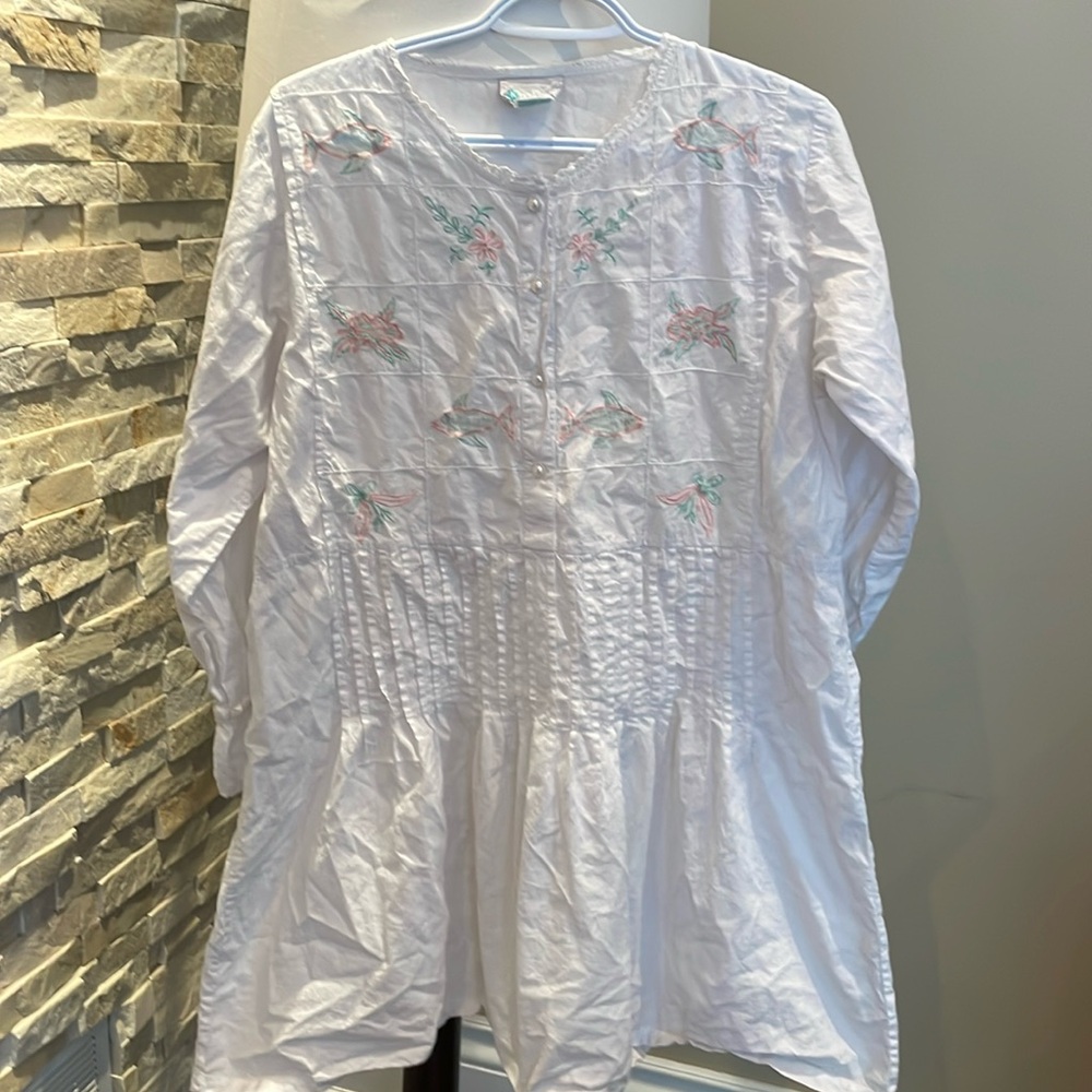 Kara’s Closet White Cotton dress